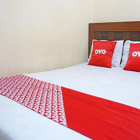 Oyo 91762 Green Home Stay Syariah Пурвакарта Екстериор снимка