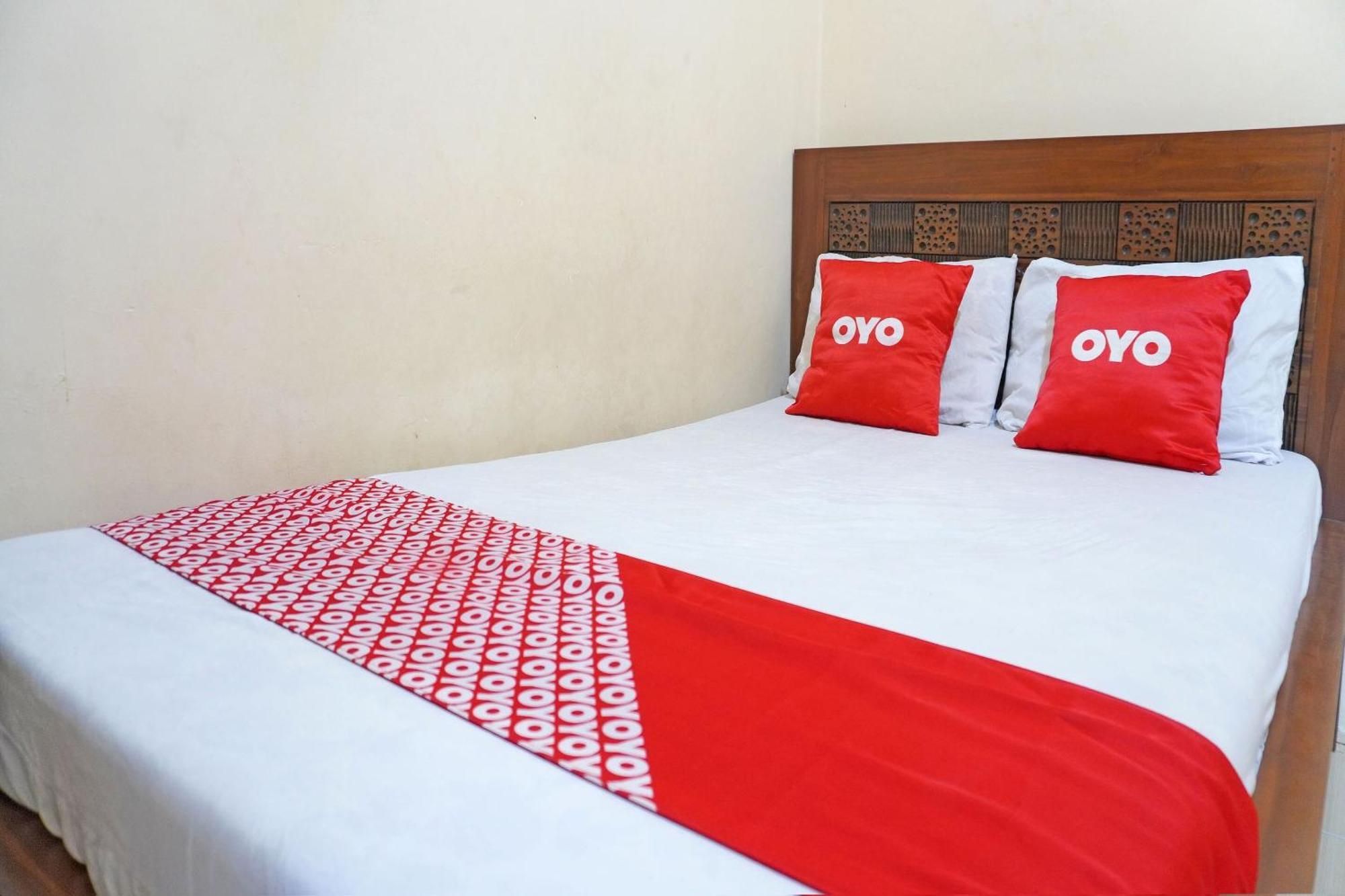 Oyo 91762 Green Home Stay Syariah Пурвакарта Екстериор снимка