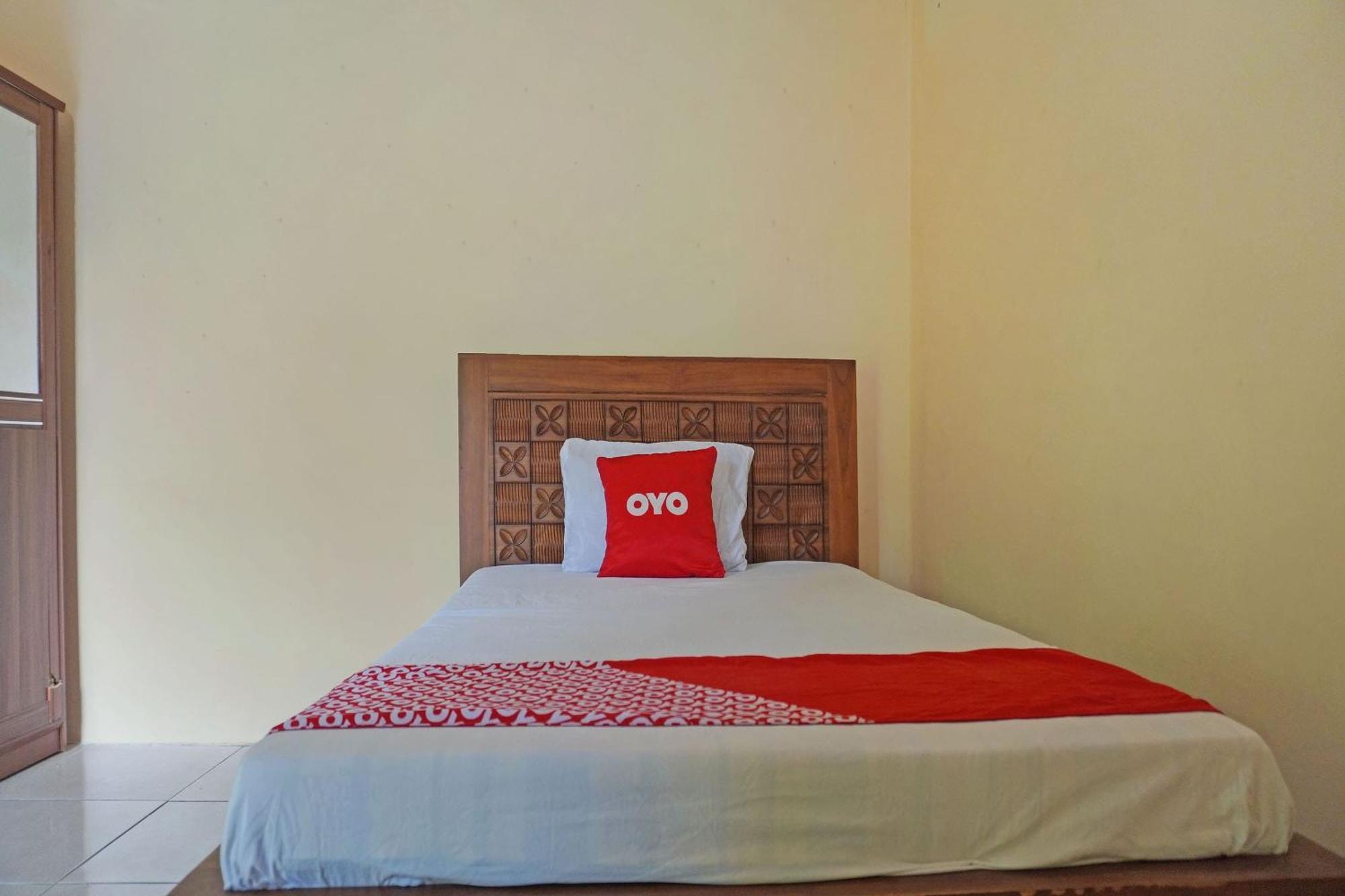 Oyo 91762 Green Home Stay Syariah Пурвакарта Екстериор снимка