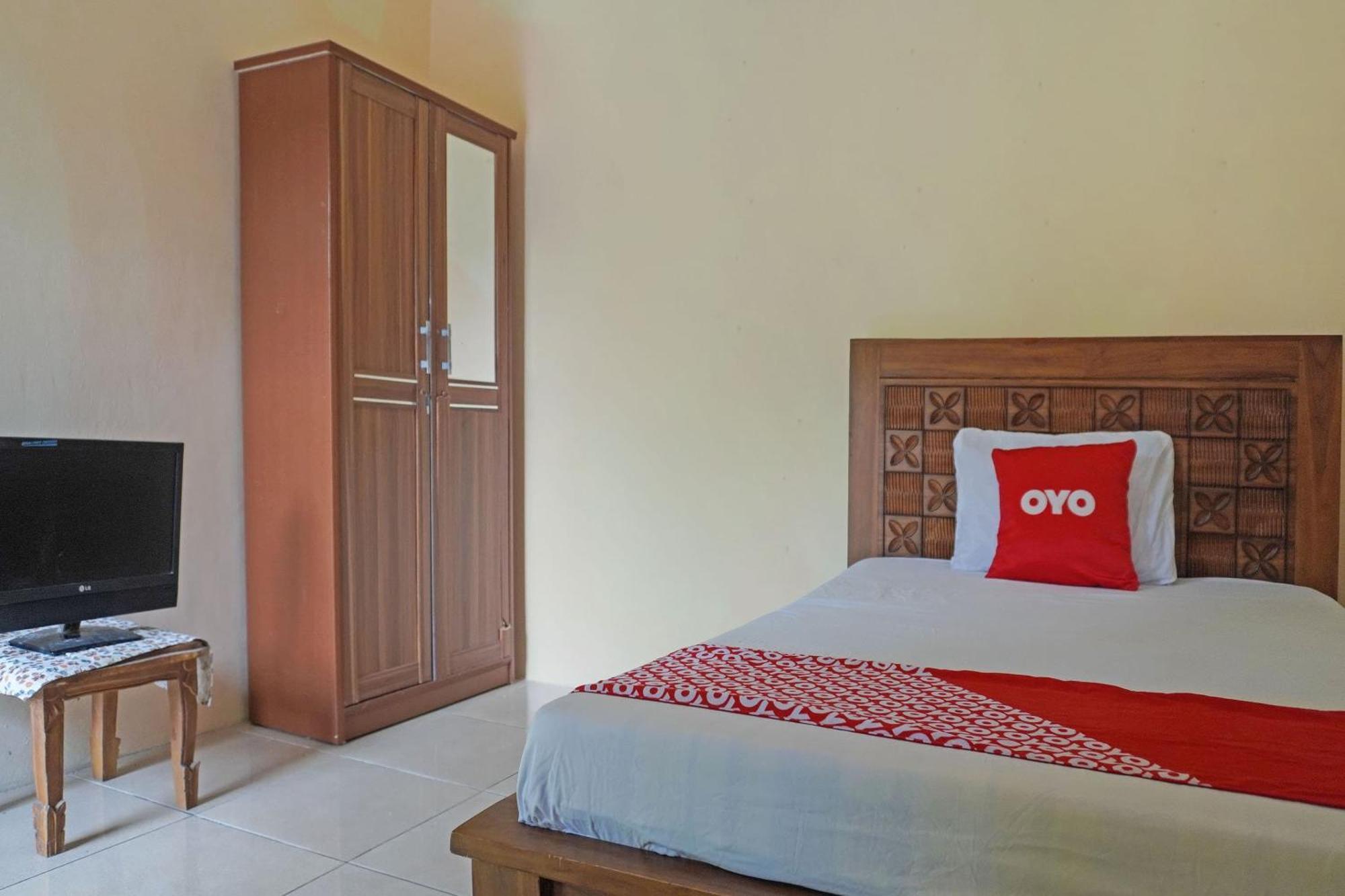 Oyo 91762 Green Home Stay Syariah Пурвакарта Екстериор снимка