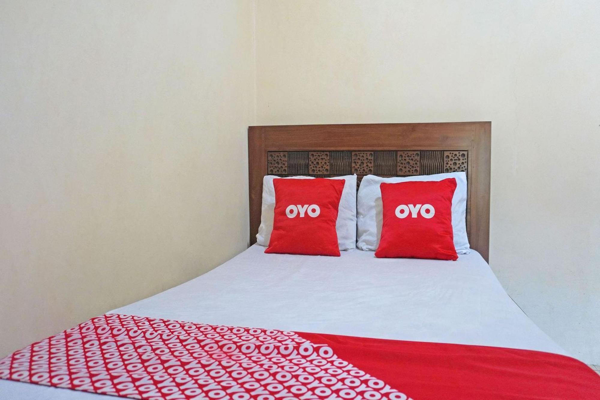 Oyo 91762 Green Home Stay Syariah Пурвакарта Екстериор снимка